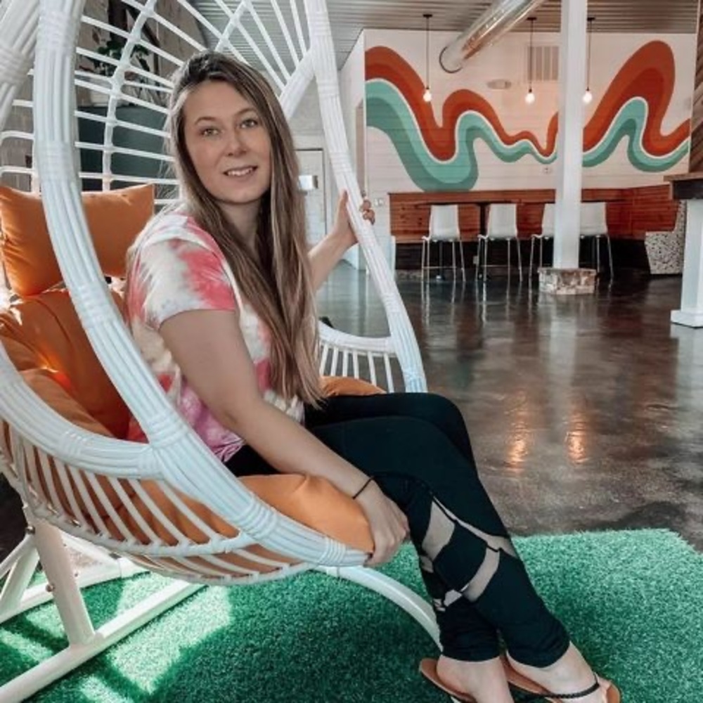 Meet your Posher, Brittney